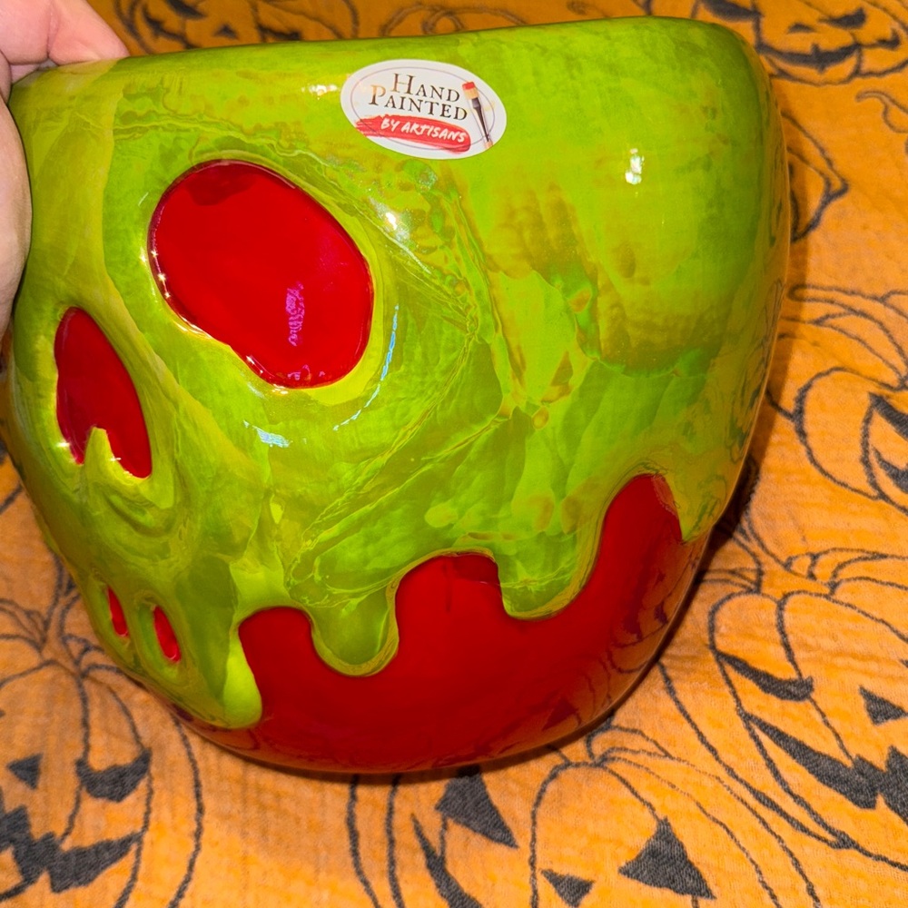 Disney Villains Red and Green Candy Bowl - Picture 5 of 8